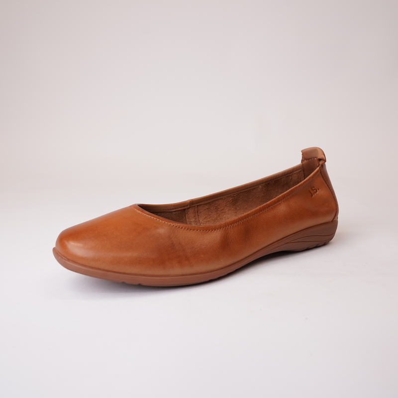 Fenja 01 Camel Leather Ballet Flats