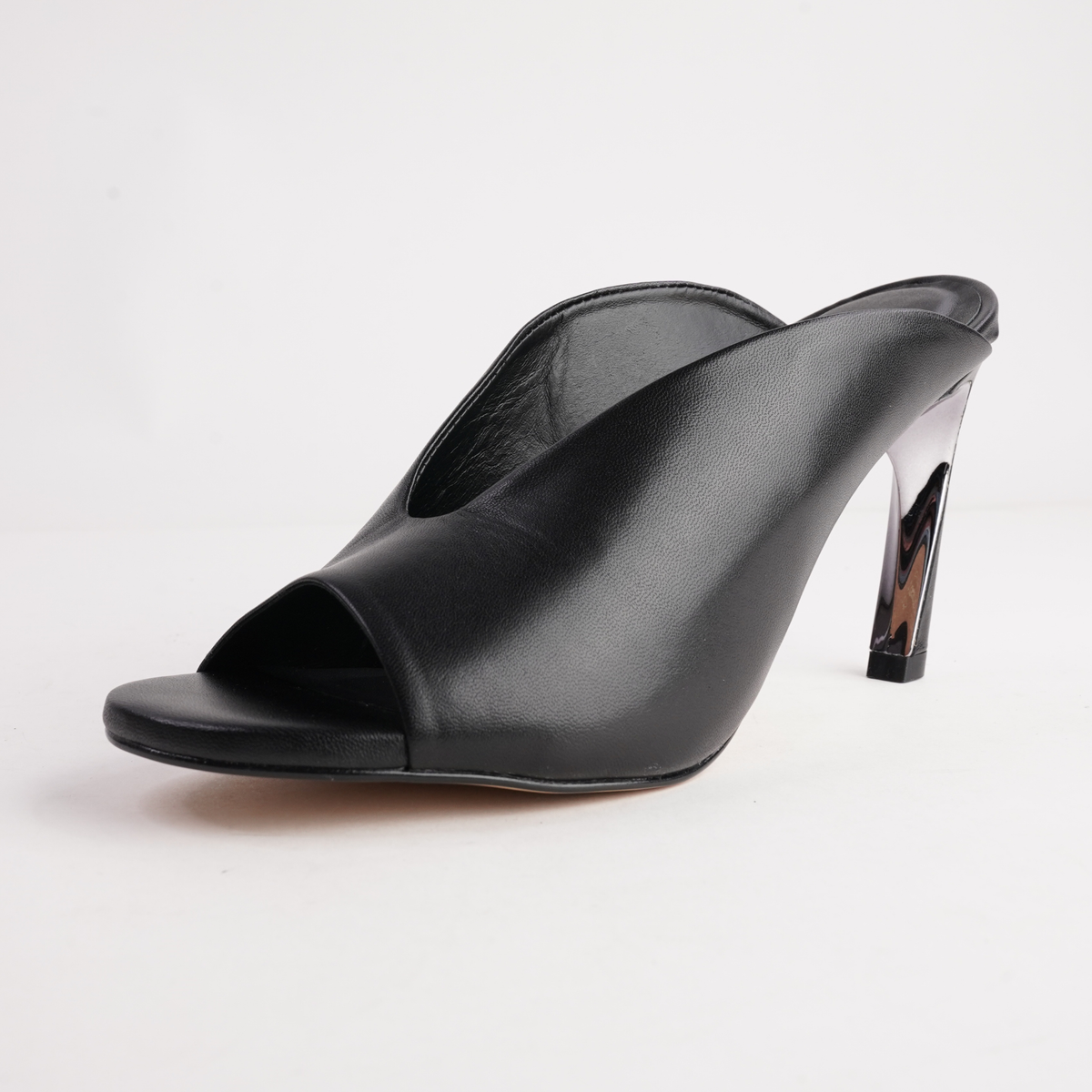 Xalina Black Heels - NU BY NEO | Shouz