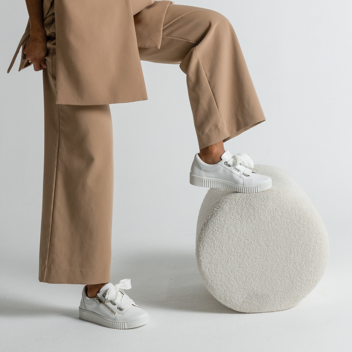 Jovi White Leather Sneakers - EOS FOOTWEAR | Shouz
