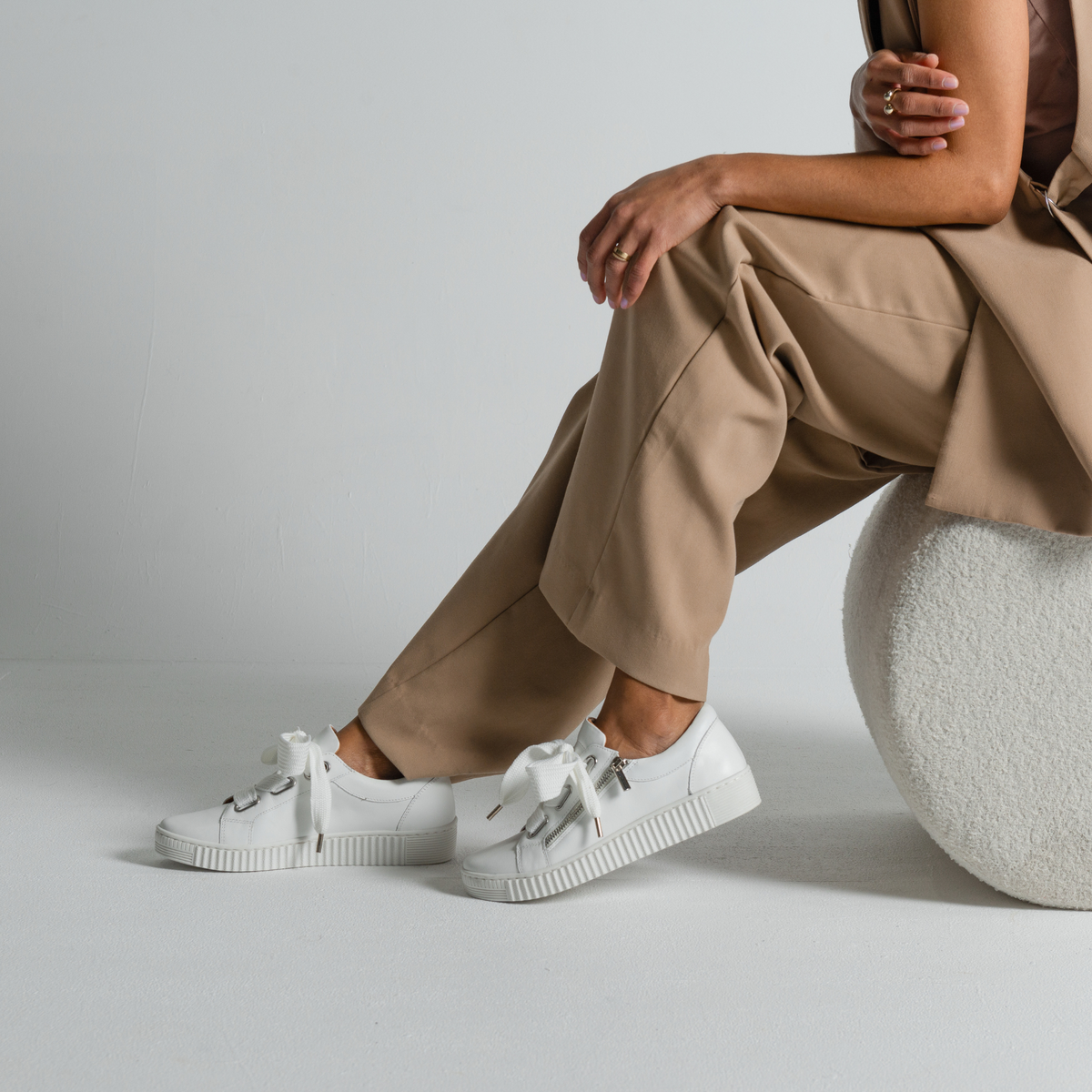 Jovi White Leather Sneakers - EOS FOOTWEAR | Shouz