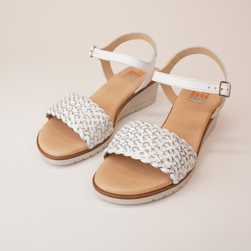 Dione White/ Silver Leather Sandals