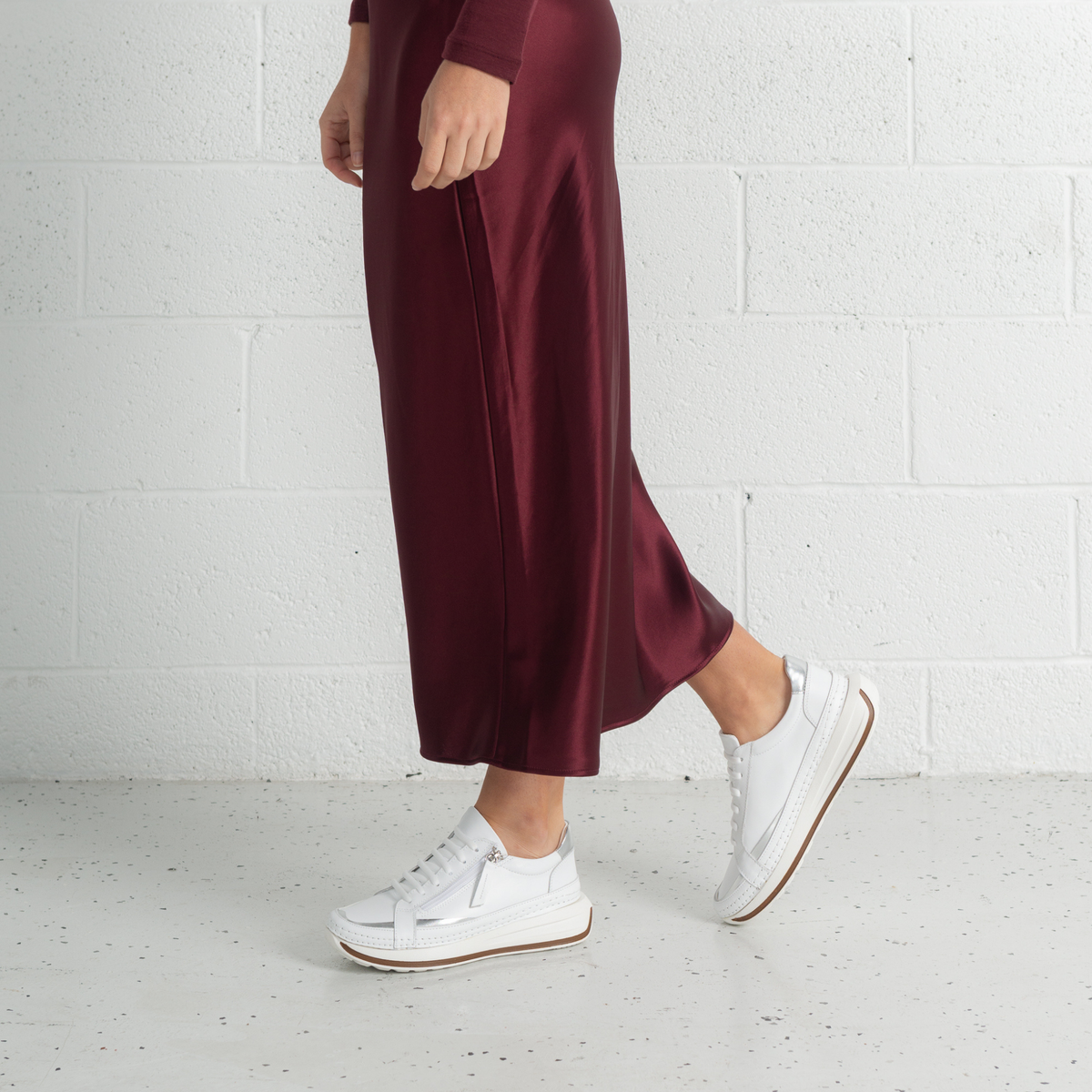 Vogue White Leather Sneakers