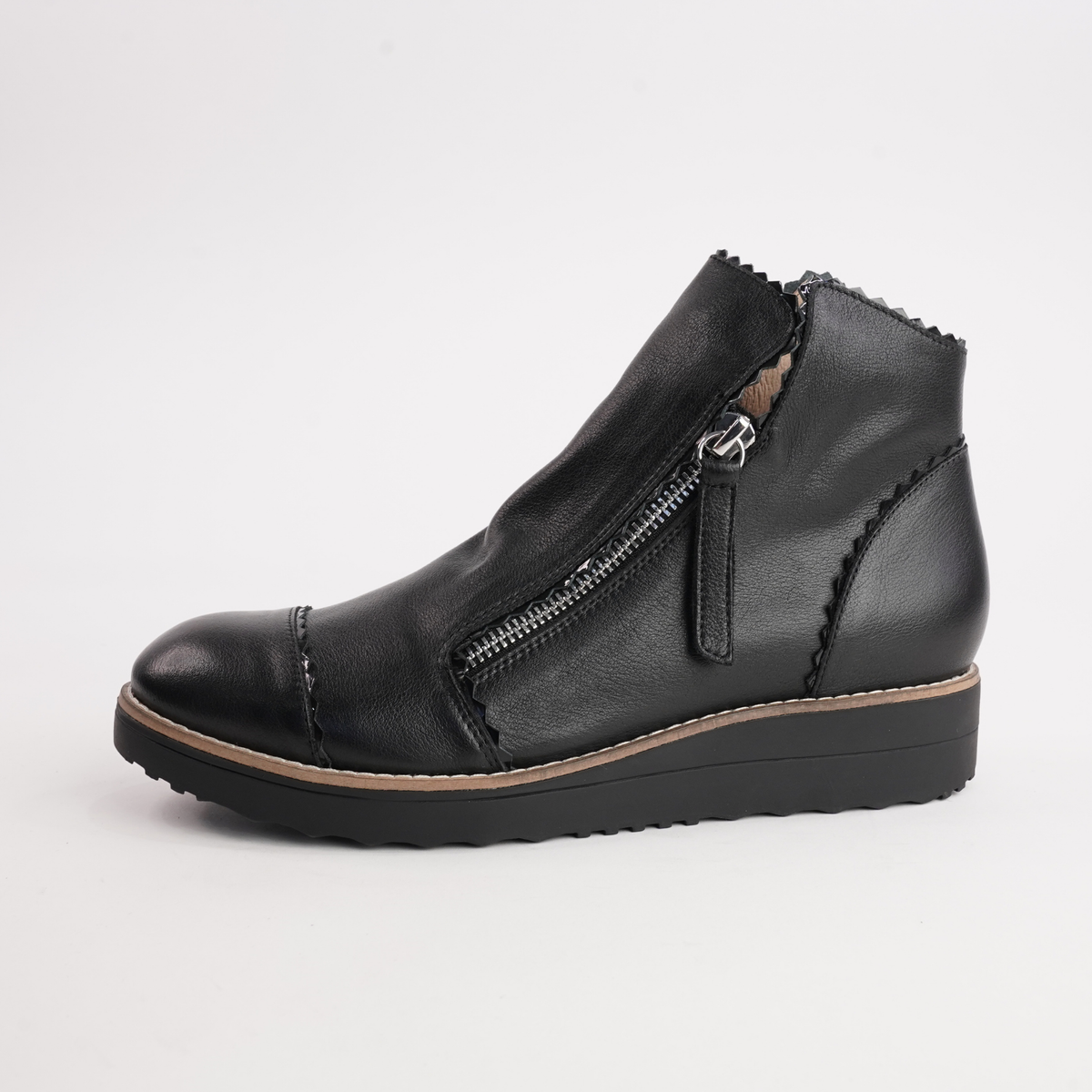 Ooday Black Leather / Black Patent Ankle Boots
