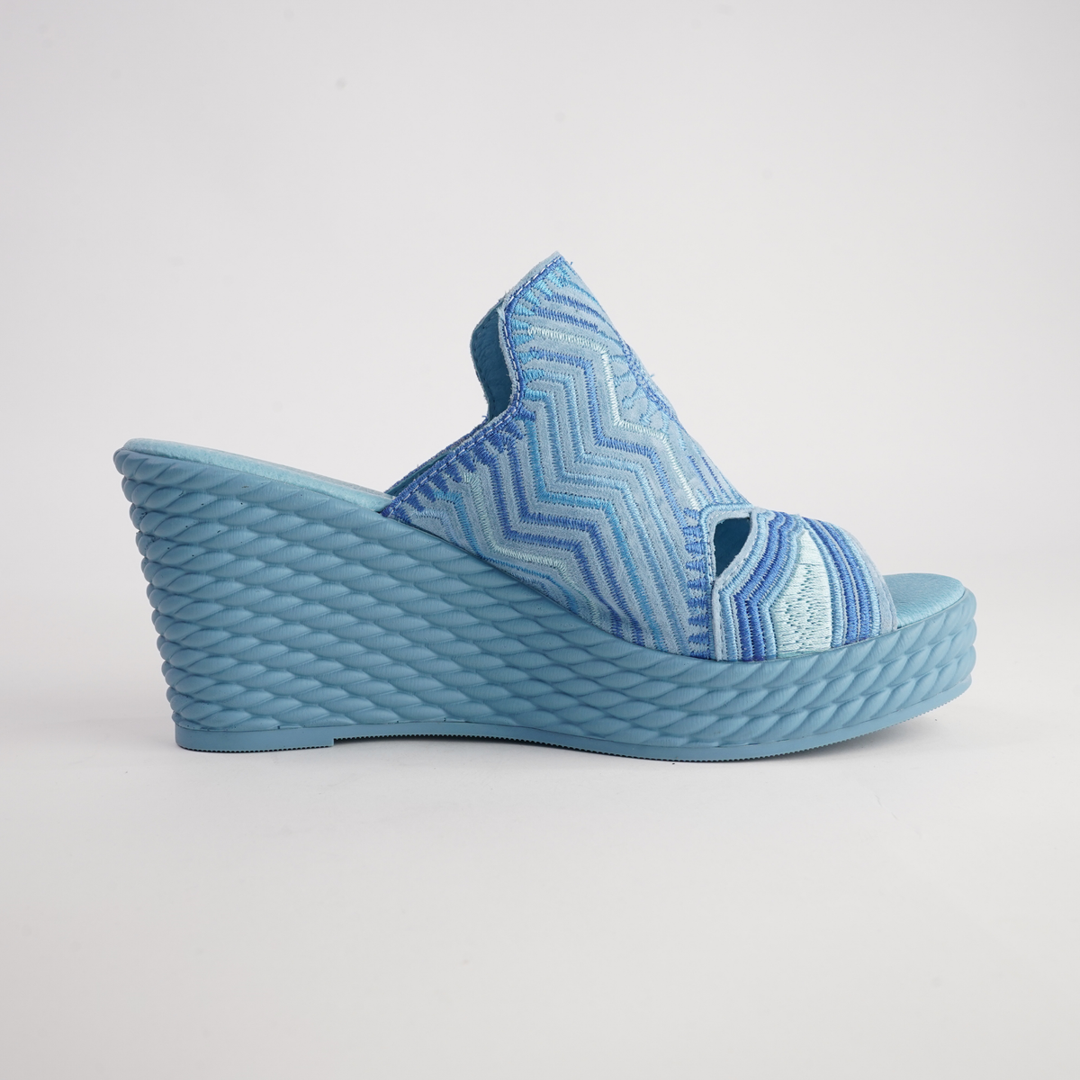 Eilam Blue Multi Leather Heels - DJANGO AND JULIETTE | Shouz