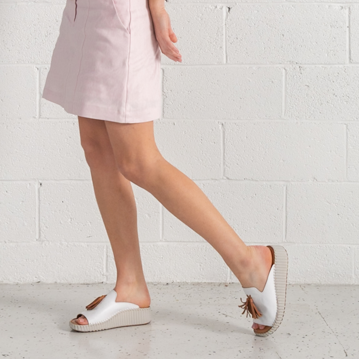 Sonny White/ Coconut Leather Slides