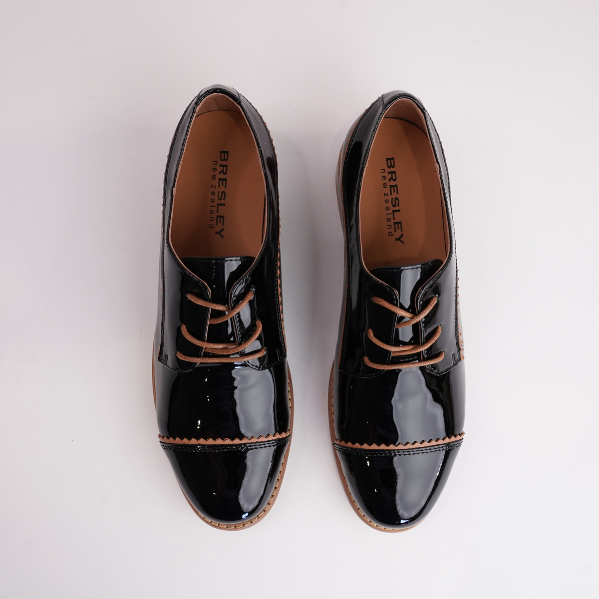 Alpopo Black Patent Lace-up Flats - BRESLEY | Shouz