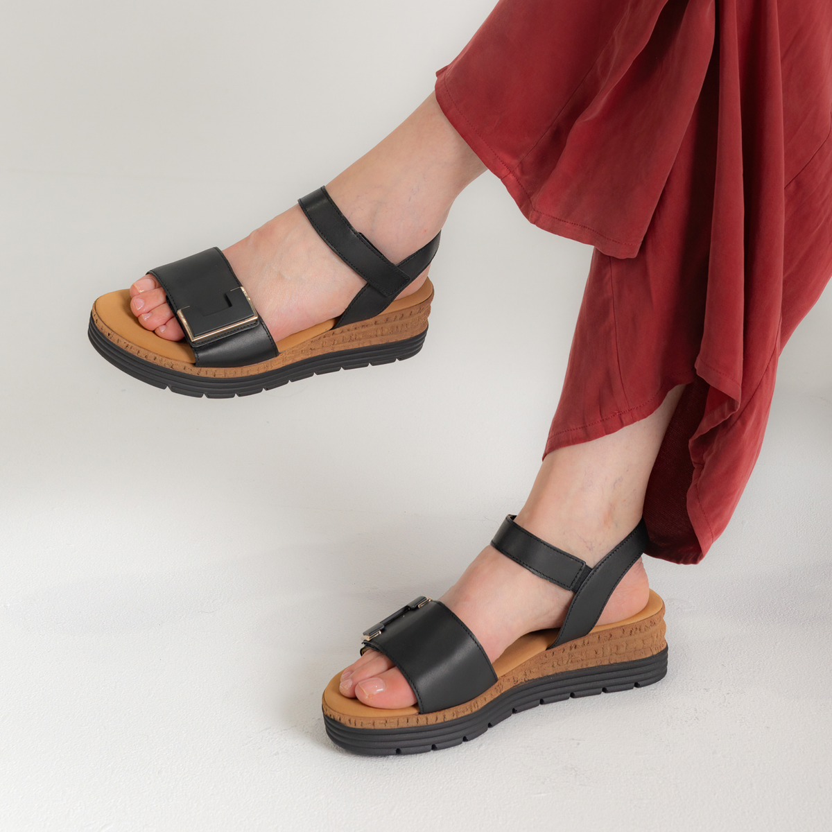 Inez Black Leather Sandals - GABOR | Shouz