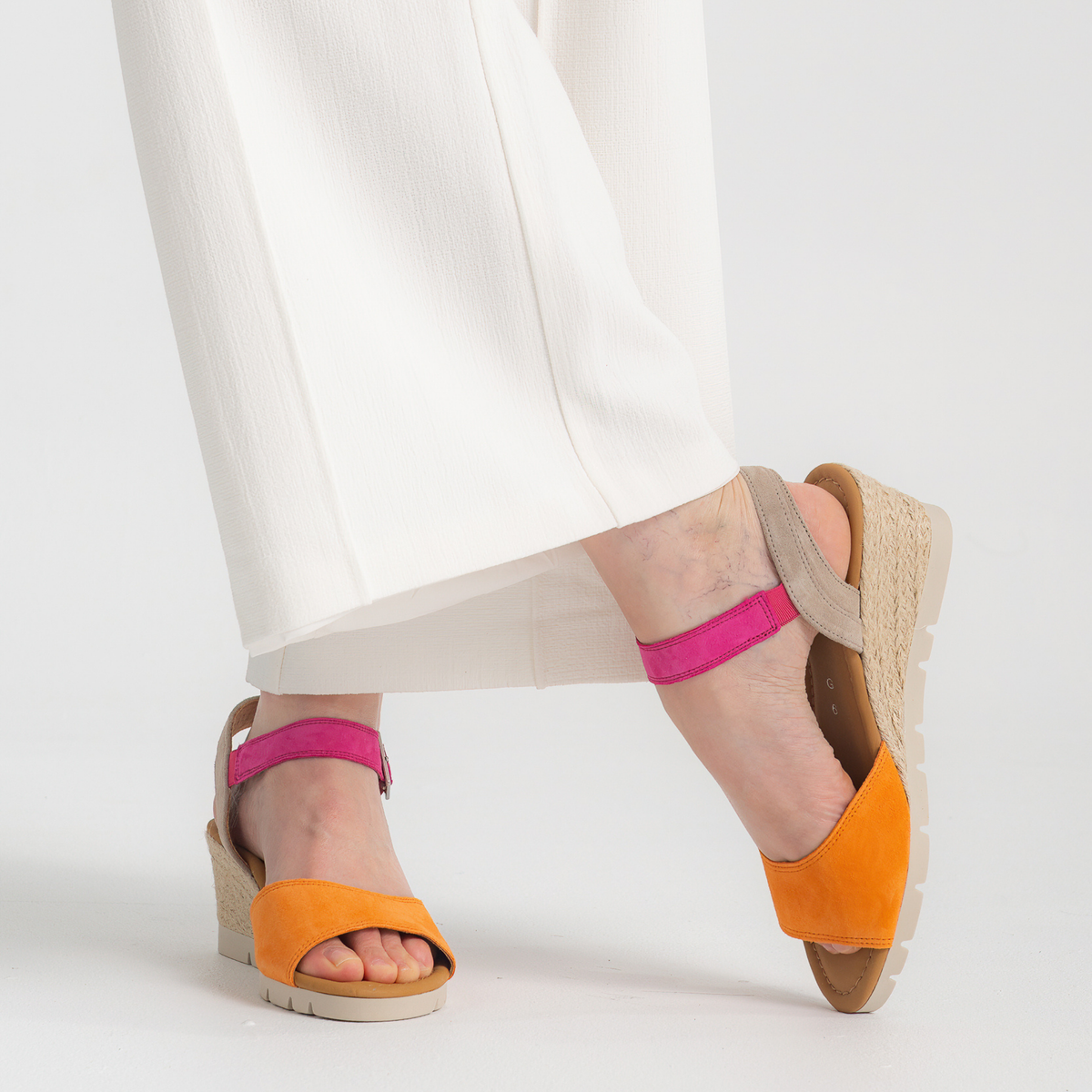 Winifred Mandarin/ Pink Leather Sandals - GABOR | Shouz