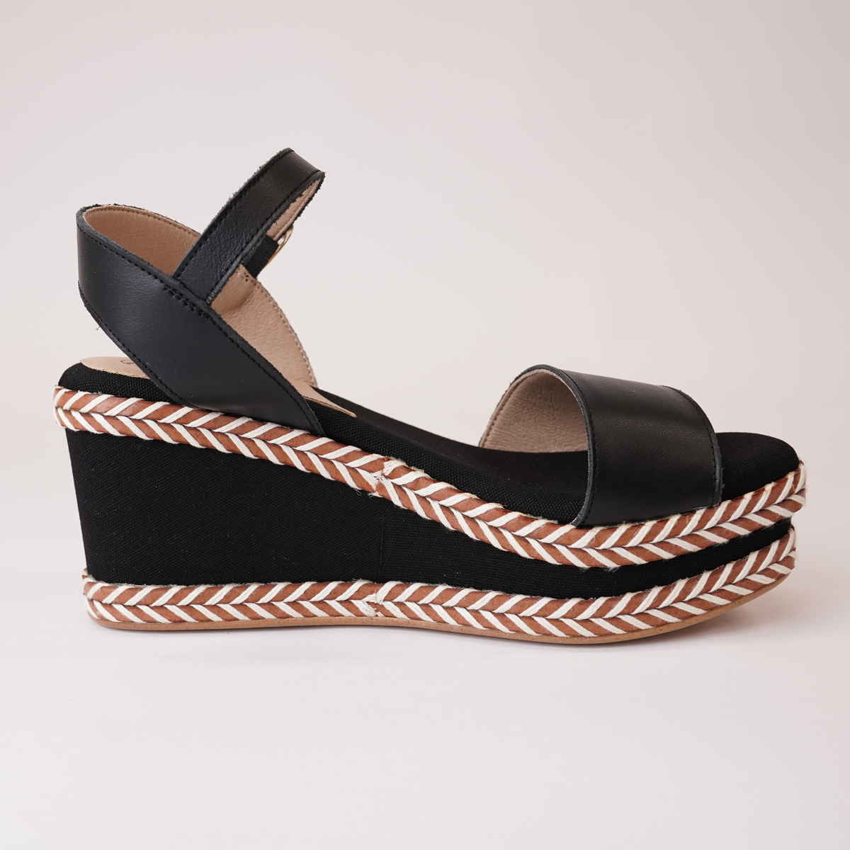 009-cres-142 Black Leather Wedges - NATTIVA | Shouz