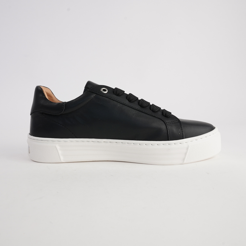 Elly Black Leather Sneakers