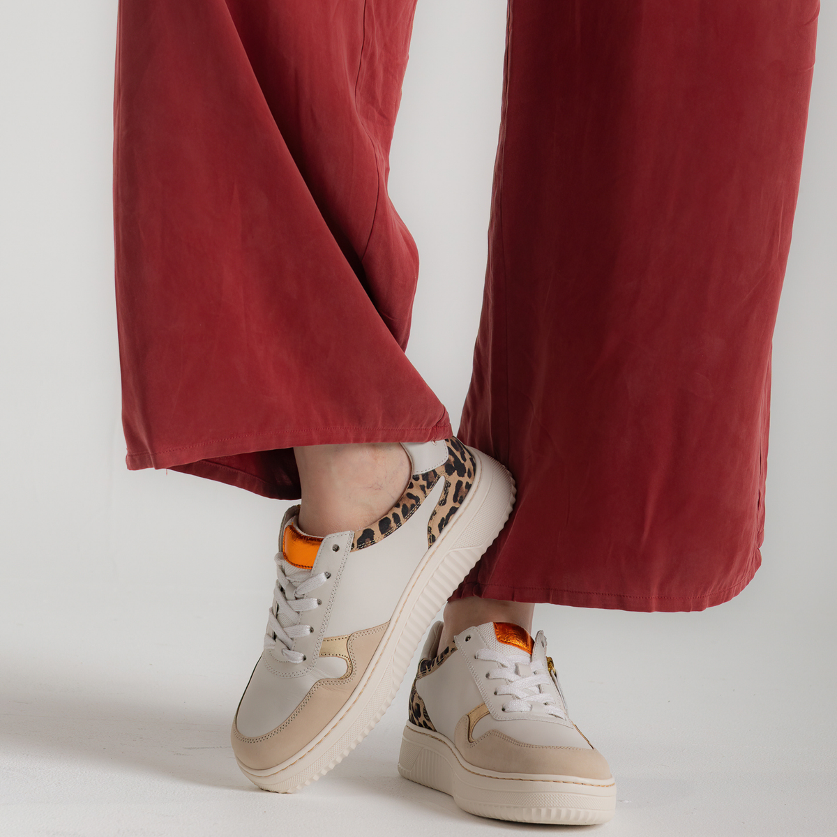 Demi Off White/ Natural Leather Sneakers - GABOR | Shouz
