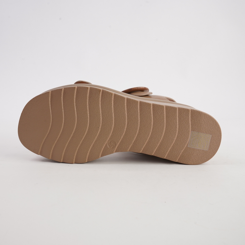 Menorcas Desert Leather Wedges