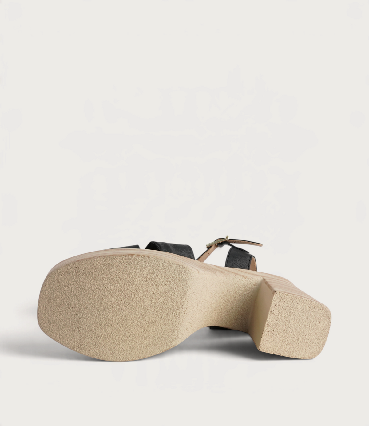 Odessa Negro Leather Heels - NU BY NEO | Shouz