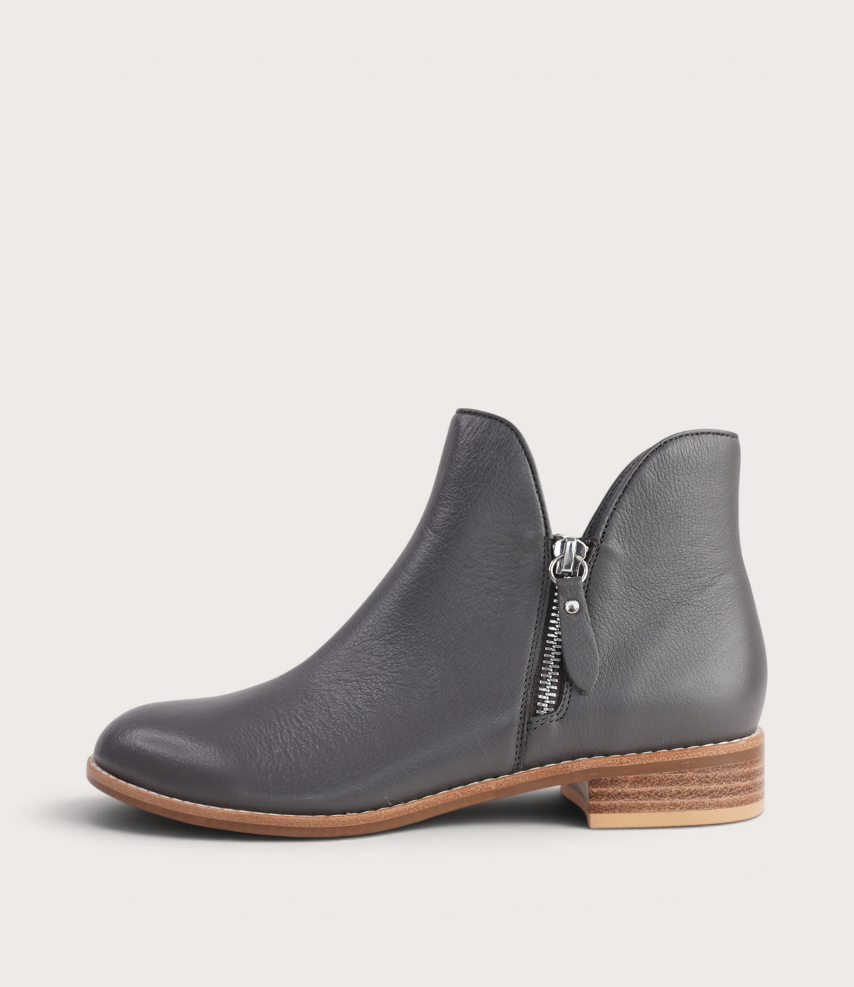 Noves New Charcoal Leather Ankle Boots - DJANGO AND JULIETTE | Shouz
