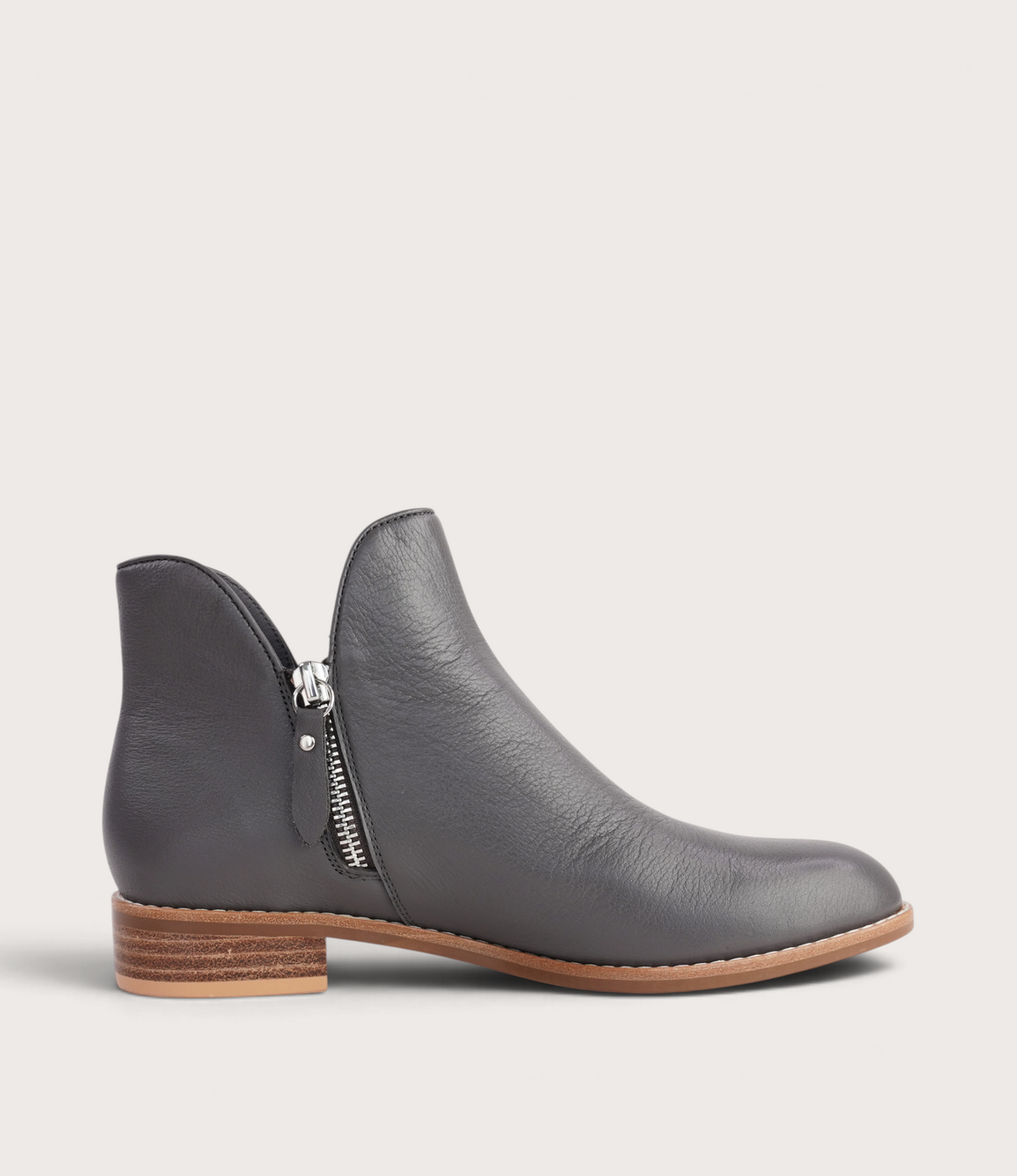 Noves New Charcoal Leather Ankle Boots - DJANGO AND JULIETTE | Shouz
