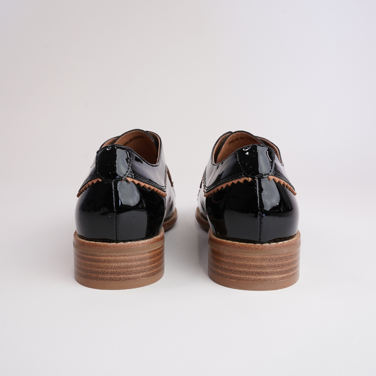 Alpopo Black Patent Lace-up Flats - BRESLEY | Shouz