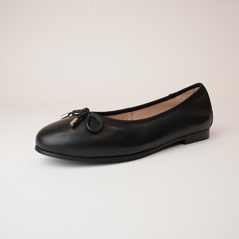 Picture Black Leather Ballet Flats