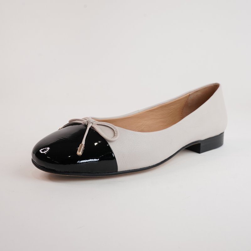 Ildiko Black Patent/ Nougat Leather Ballet Flats