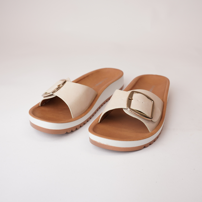 Naja Oats Leather Slides