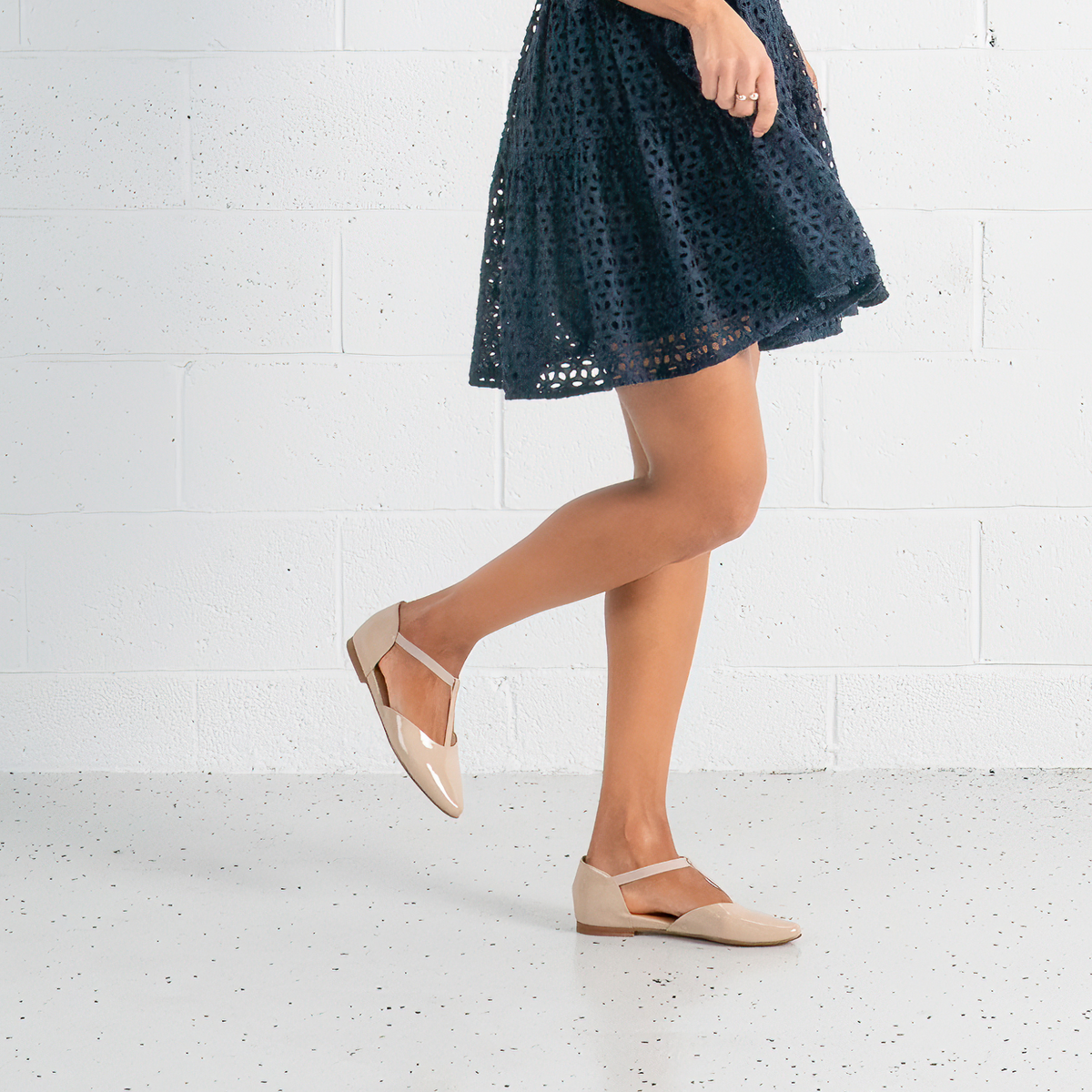 Saddie Cafe Patent Leather Flats - TOP END | Shouz