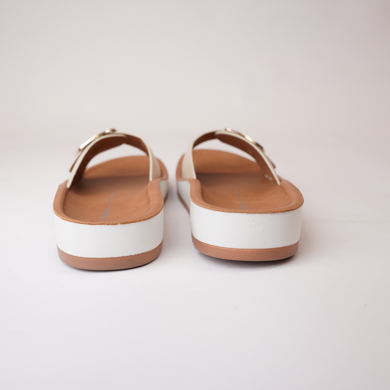 Naja Oats Leather Slides