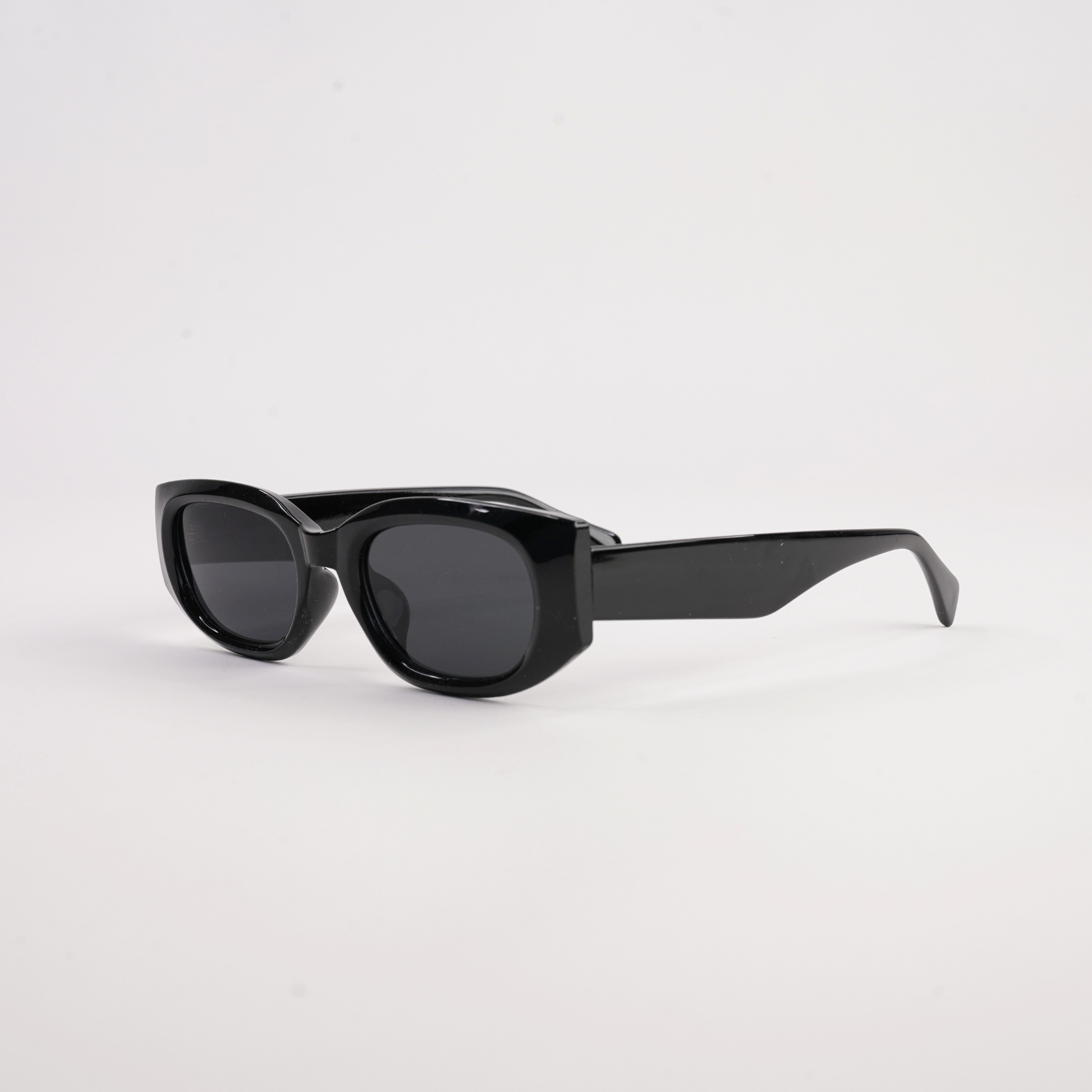 Elle Black Sunglasses
