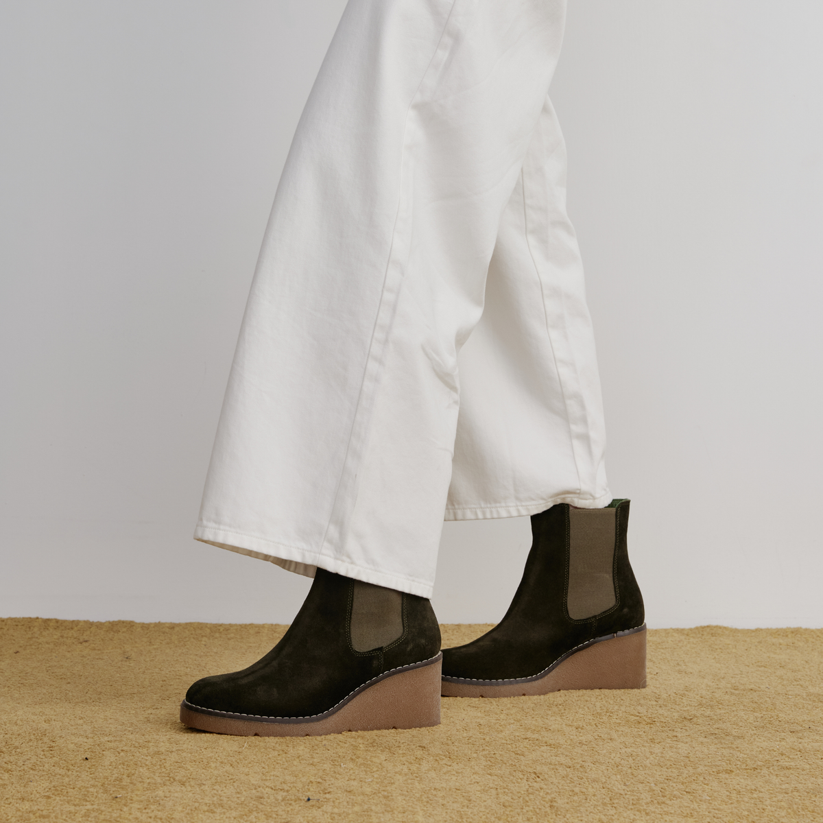 Glory Khaki Nubuck Ankle Boots - SALA | Shouz