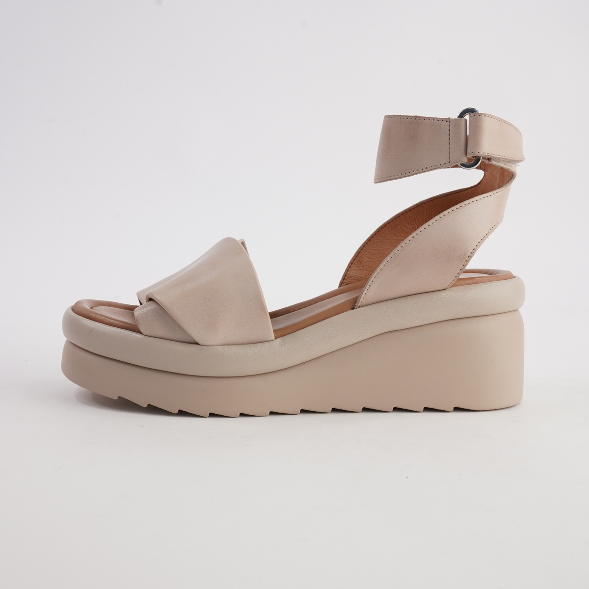 Menta Birch Leather Wedges - EOS FOOTWEAR | Shouz
