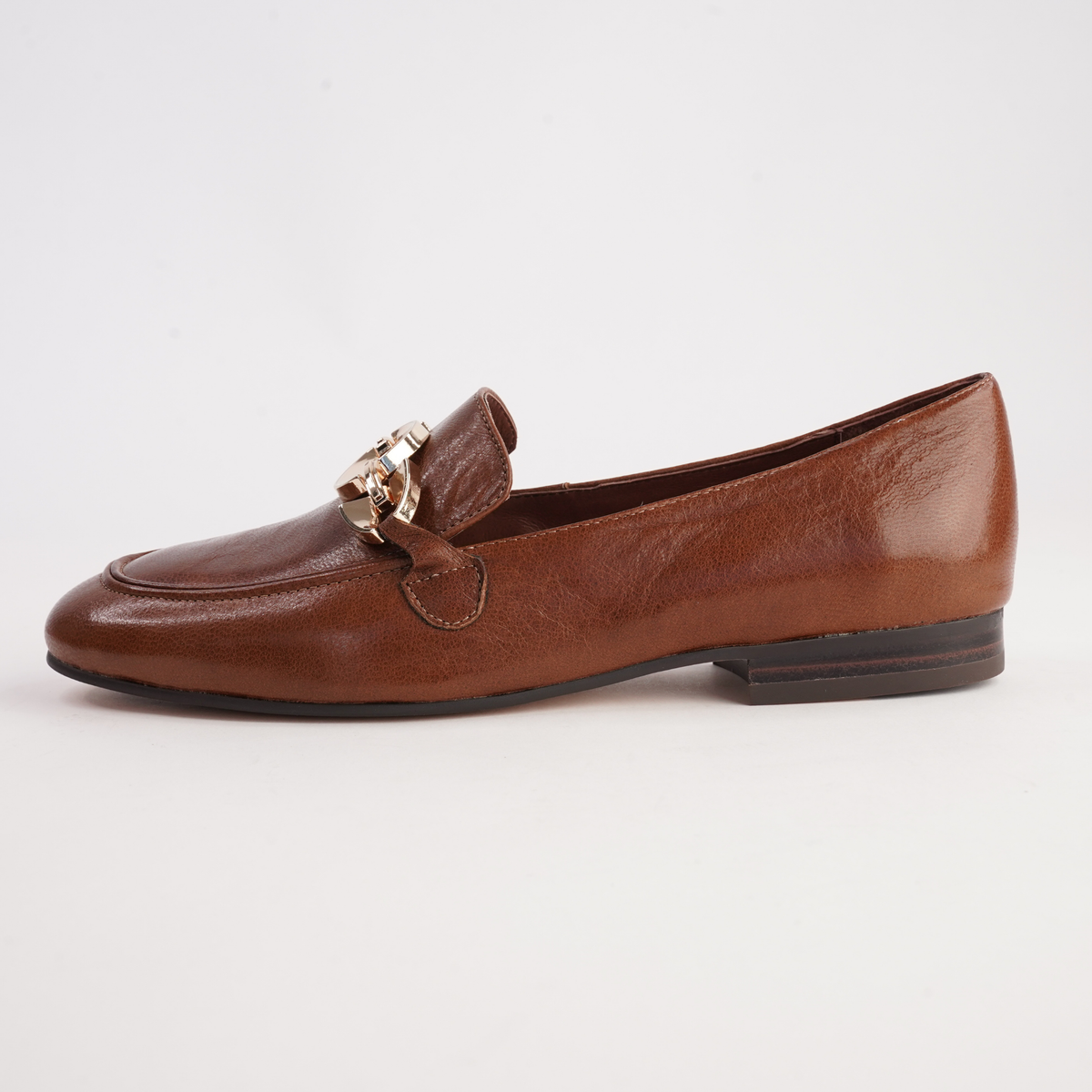 Ilysa Cognac Polish Leather Loafers - DJANGO AND JULIETTE | Shouz