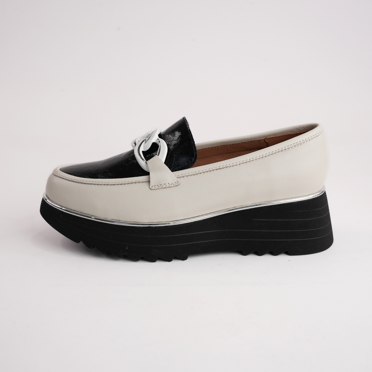 Hitch Cream Leather/ Black Patent Loafers - ALFIE AND EVIE | Shouz