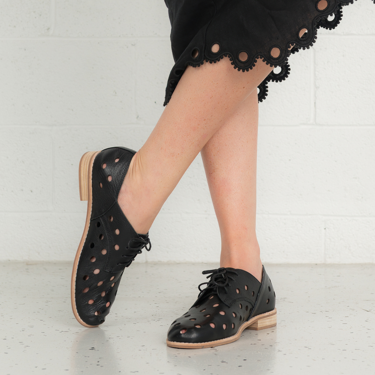 Aksel Black Leather Lace Up Flats