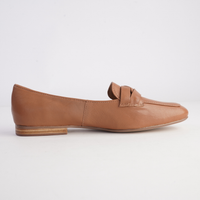 Marcee Tan Leather Flats - TOP END | Shouz