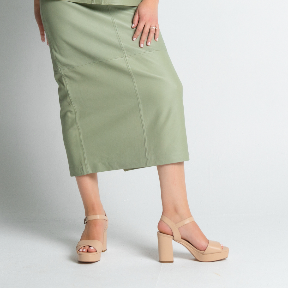 Onlee Cafe Leather Heels - DJANGO AND JULIETTE | Shouz