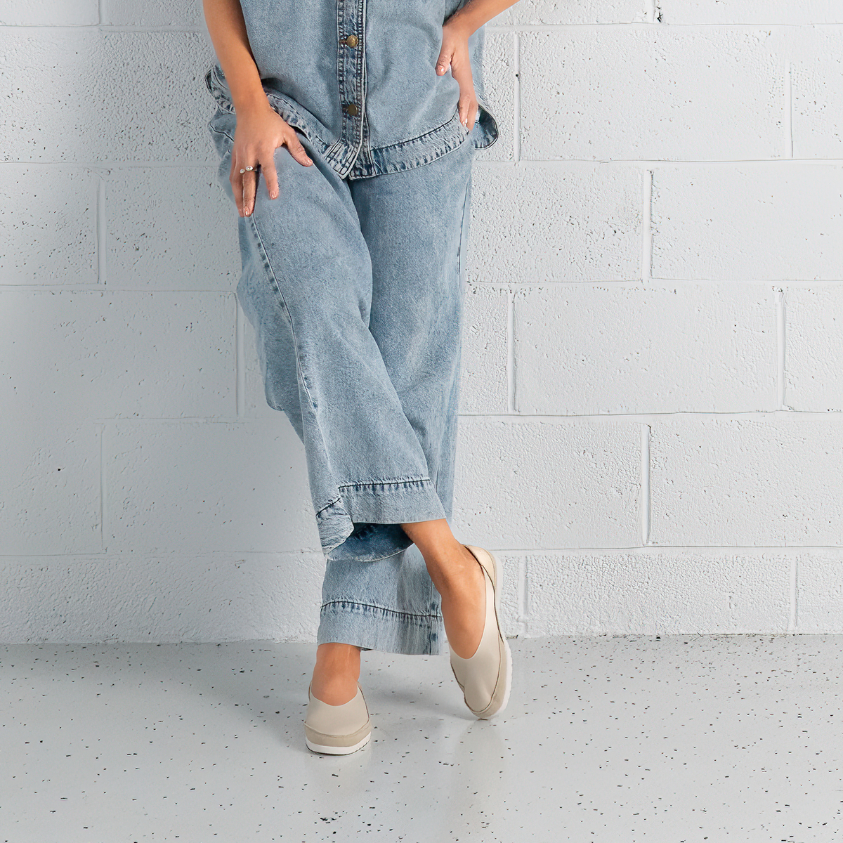 Noelia Crudo Leather Espadrilles - VERBENAS | Shouz