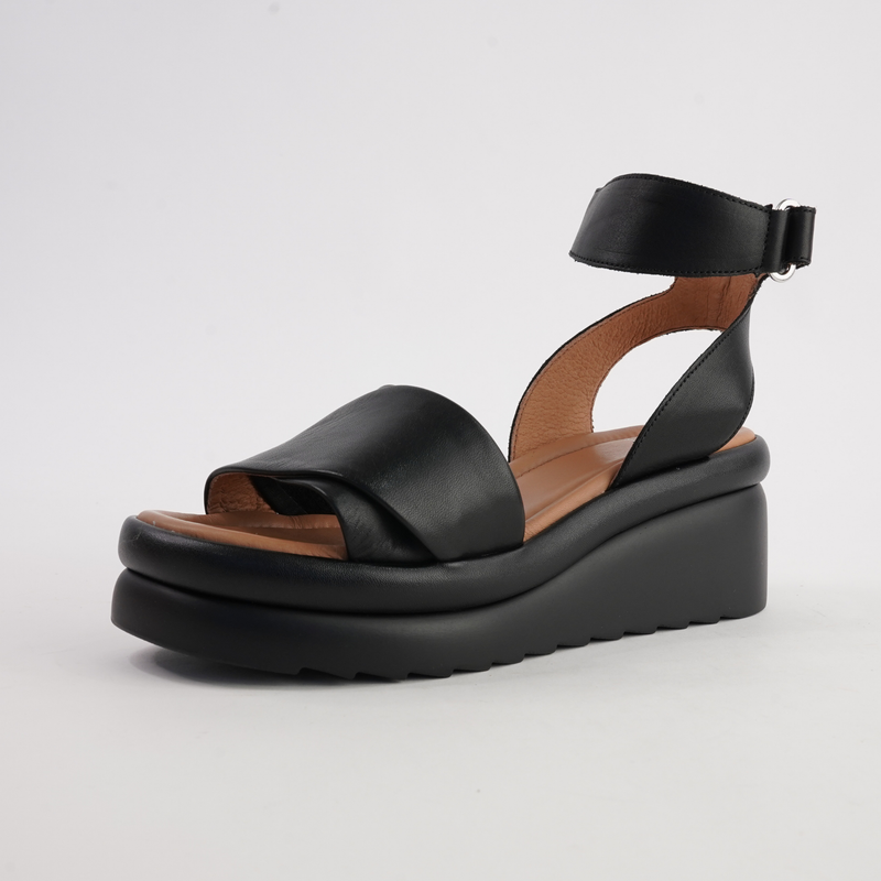 Menta Black Leather Wedges