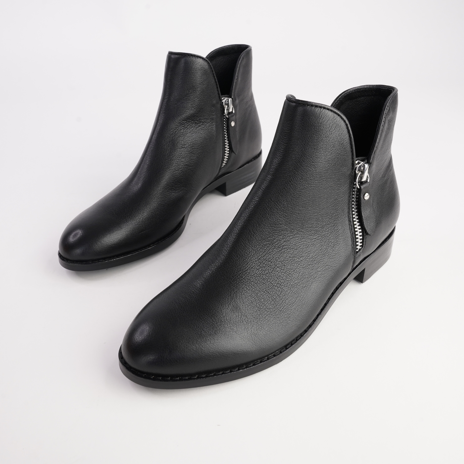 Noves Black Leather/ Black Heel Boots - DJANGO AND JULIETTE | Shouz