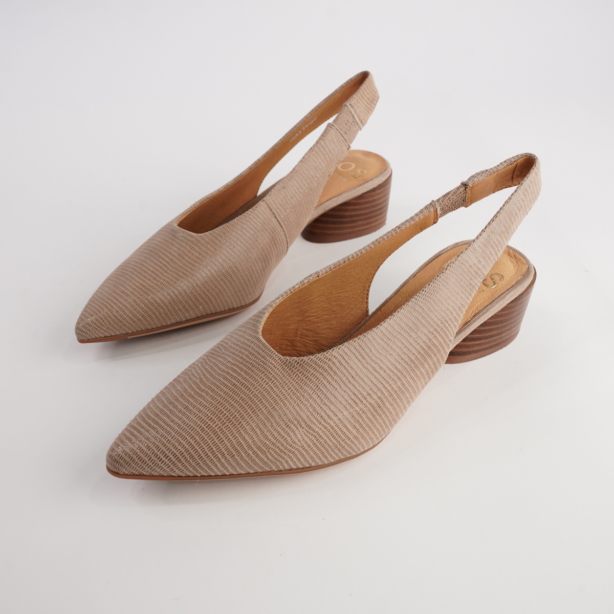 Hatti Sand Leather Heels