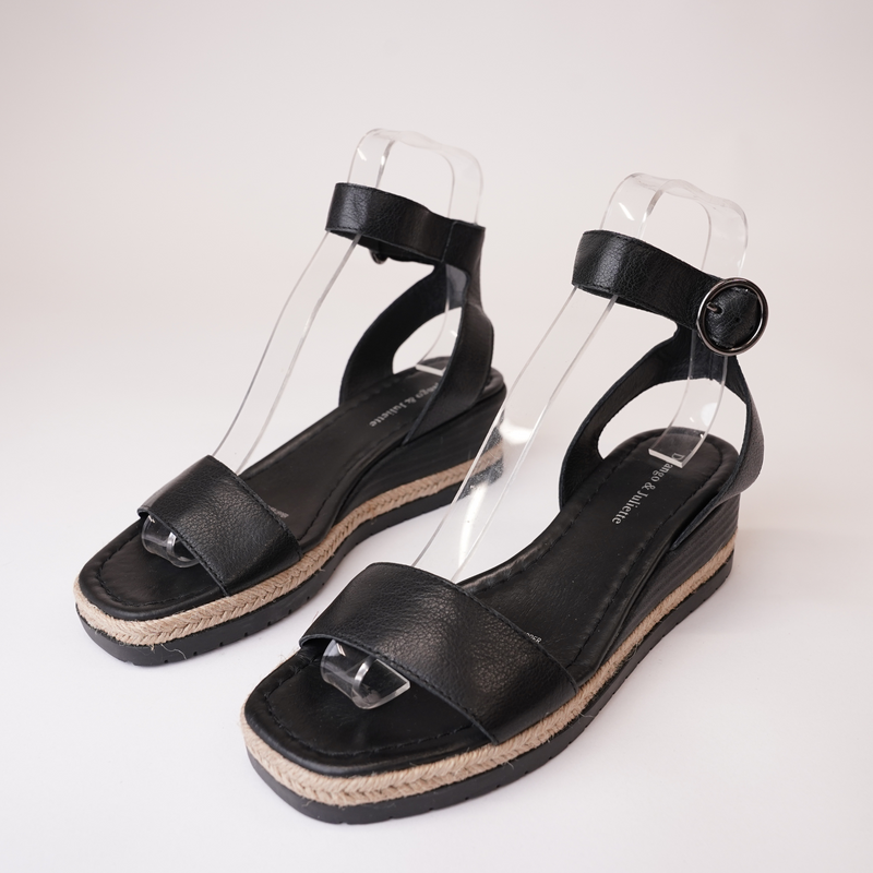 Irish Black Leather Sandals