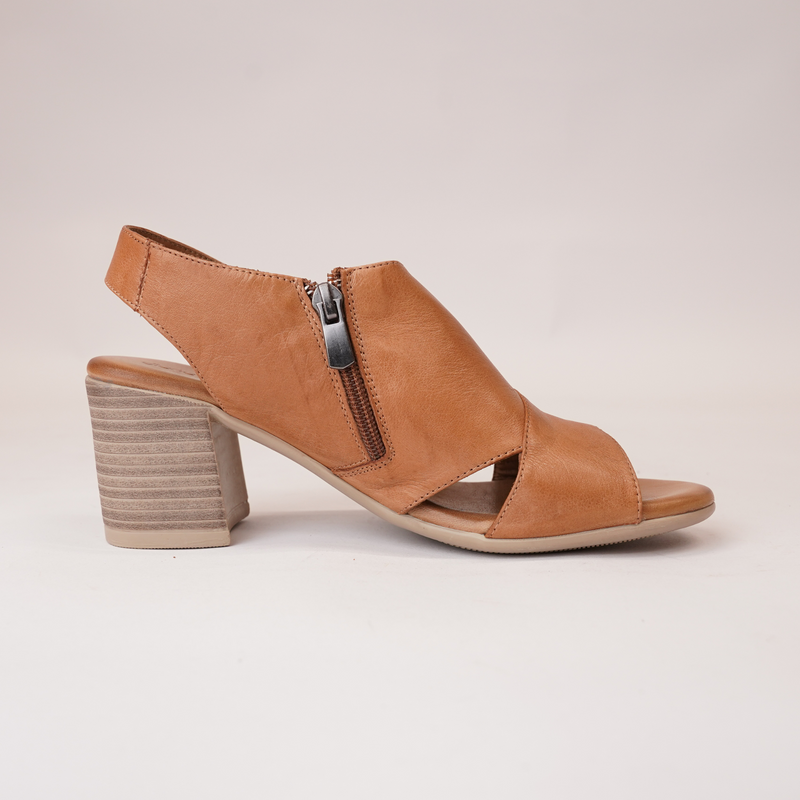 Wondir Tan Leather Heels