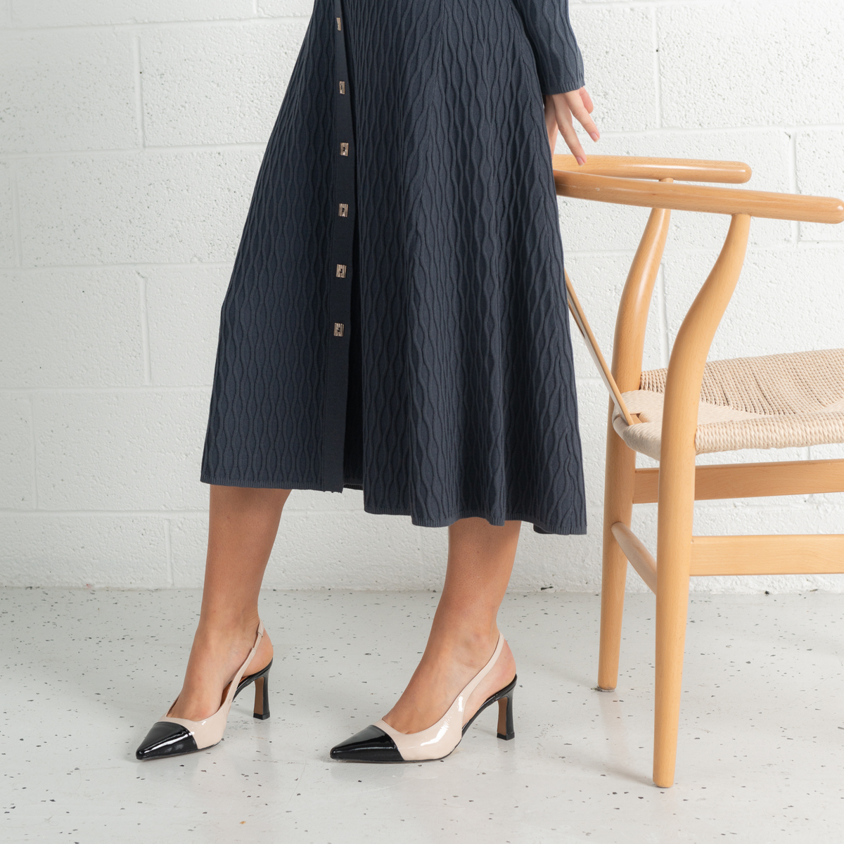 Ag-24547 Black Patent/ Bone Patent Leather Heels - NEO | Shouz