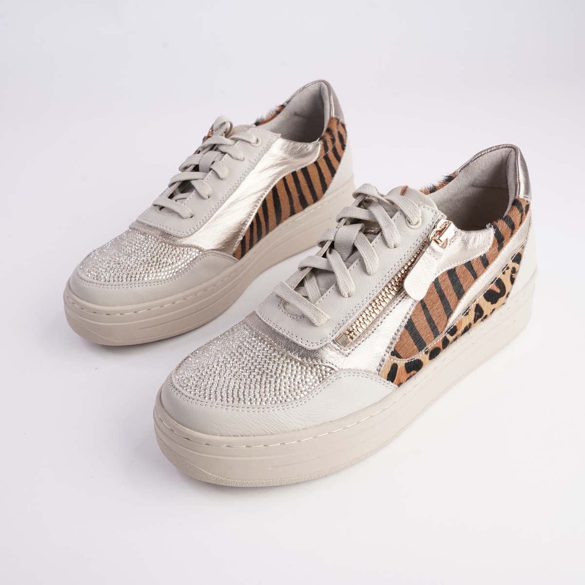 Nevyle Almond Multi Leather Sneakers - DJANGO AND JULIETTE | Shouz