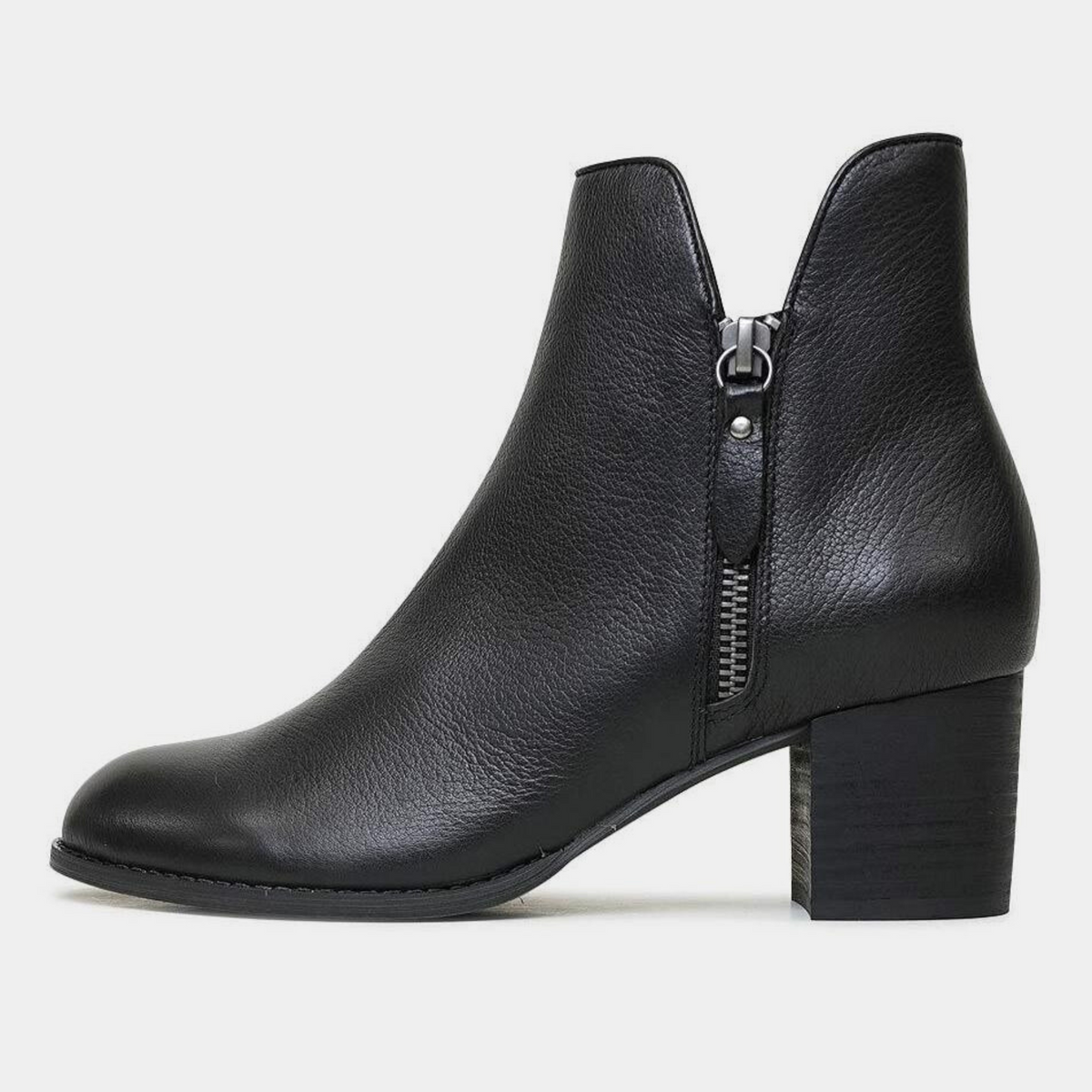 Shiannely Black Leather Ankle Boots
