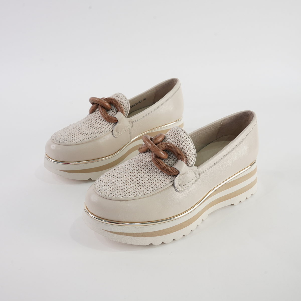 Eggey Milk Leather Ivory/ Raffia Loafers