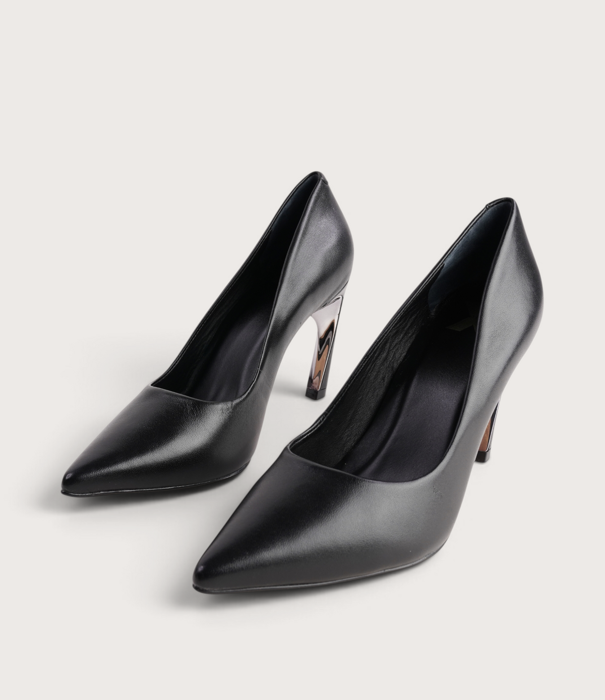 Xahara Black Leather Heels