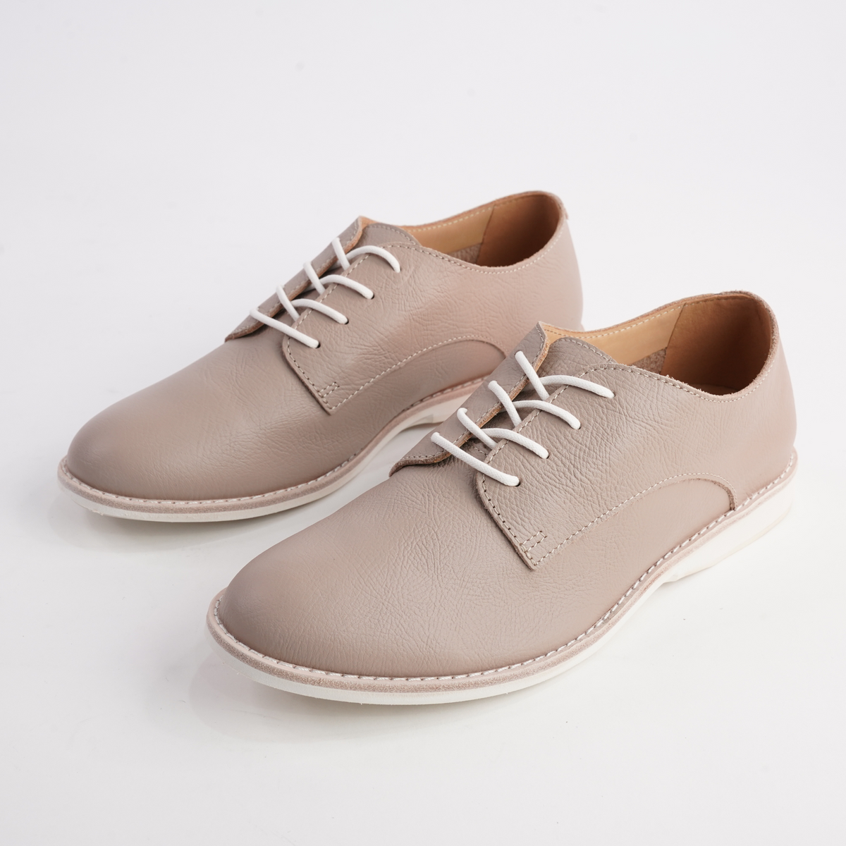 Derby Super Soft Clay Leather Lace Up Flats