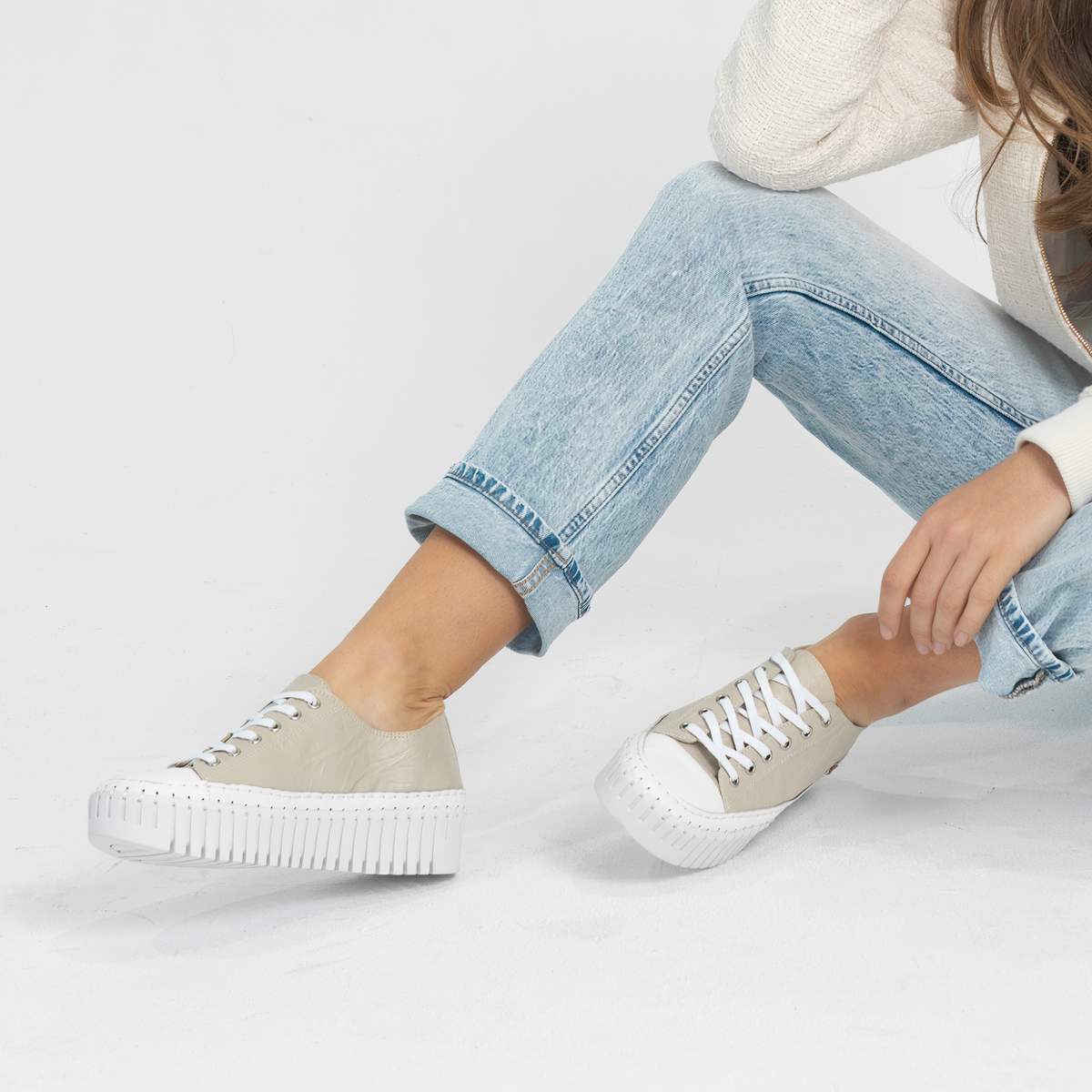 Baselo White/ Almond Leather Sneakers
