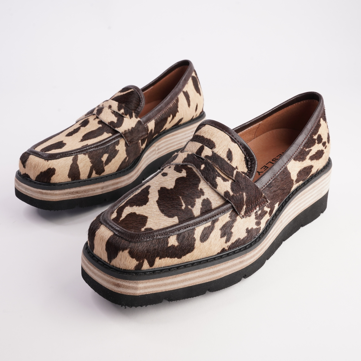 Paella Café Cow Leather Loafers