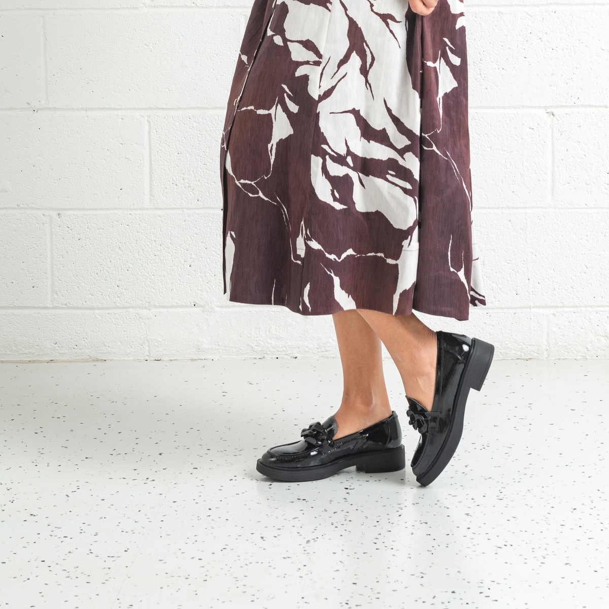 Ishie Black Patent Leather Loafers - DJANGO AND JULIETTE | Shouz