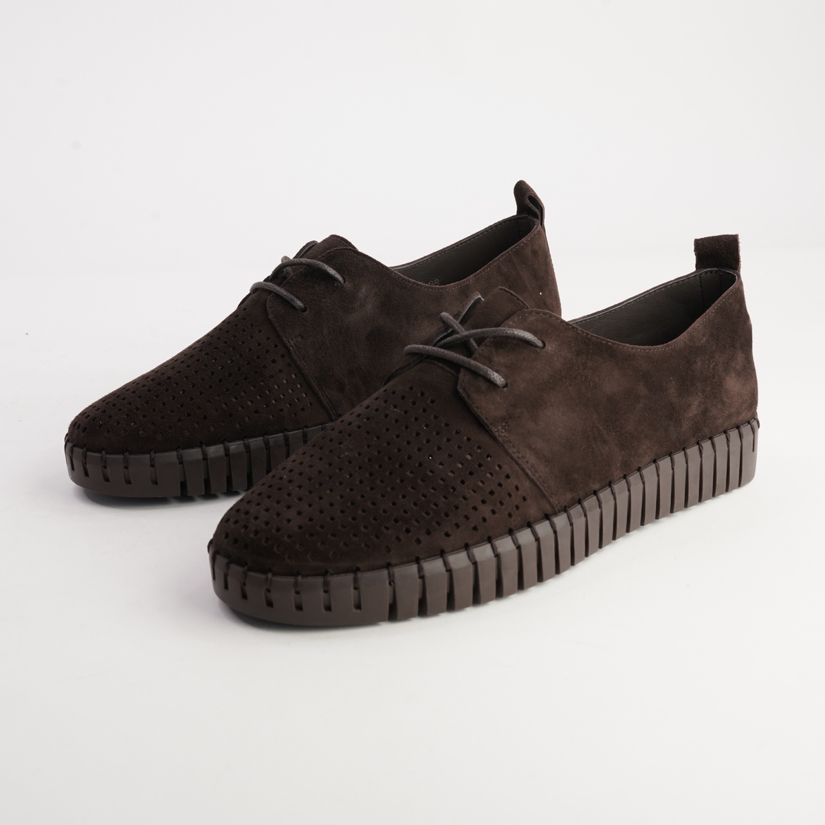 Huston Choc Suede Leather Sneakers - DJANGO AND JULIETTE | Shouz