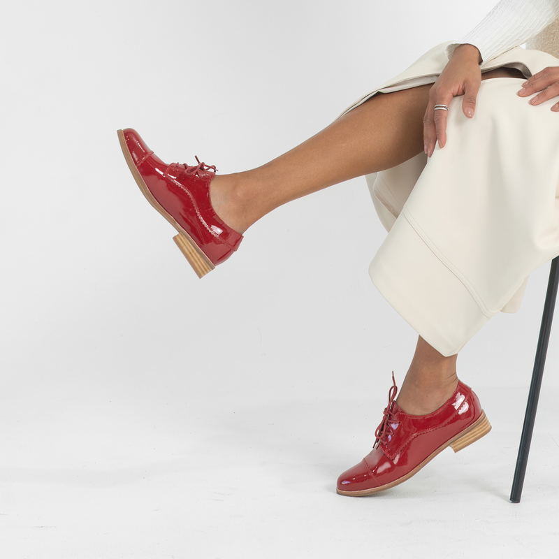 Leeze Dark Red Patent Leather Lace Up Flats